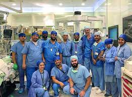 HMC surgical team conducts milestone robotic surgery